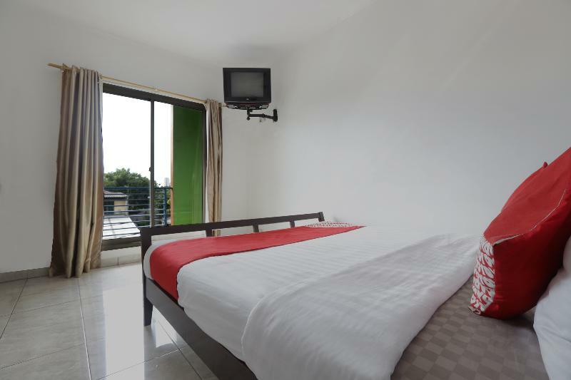 Reddoorz Near Tomang 2 Hotel Jakarta Exterior foto